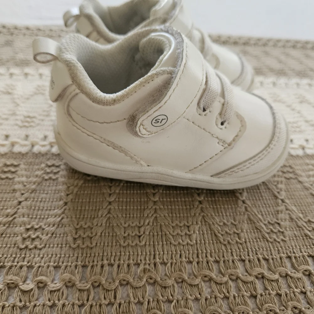 Stride Rite Boy's White First Sneaker Sz 3